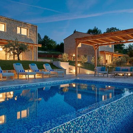 Motovun Villas Luaran gambar