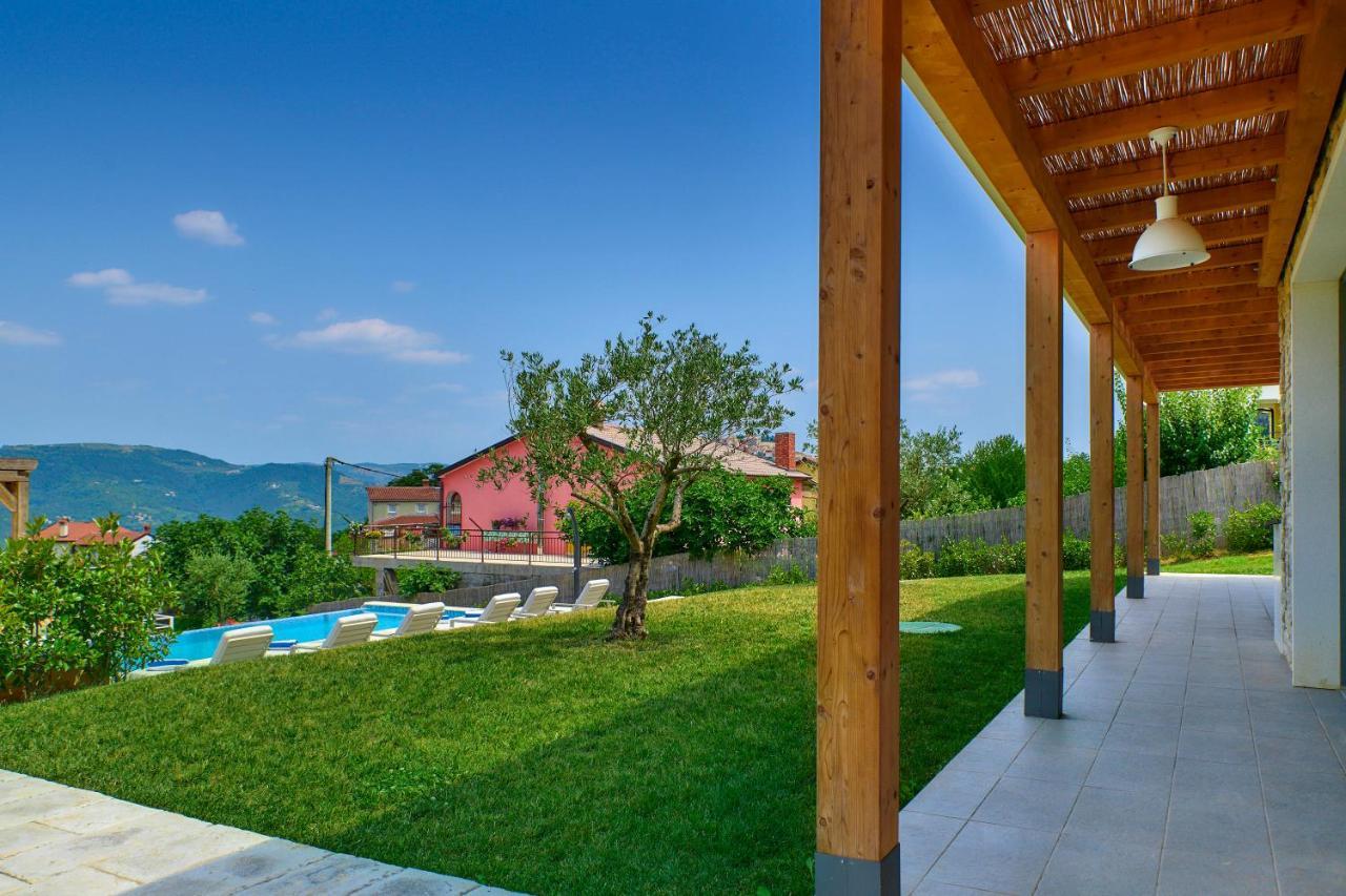 Motovun Villas Luaran gambar