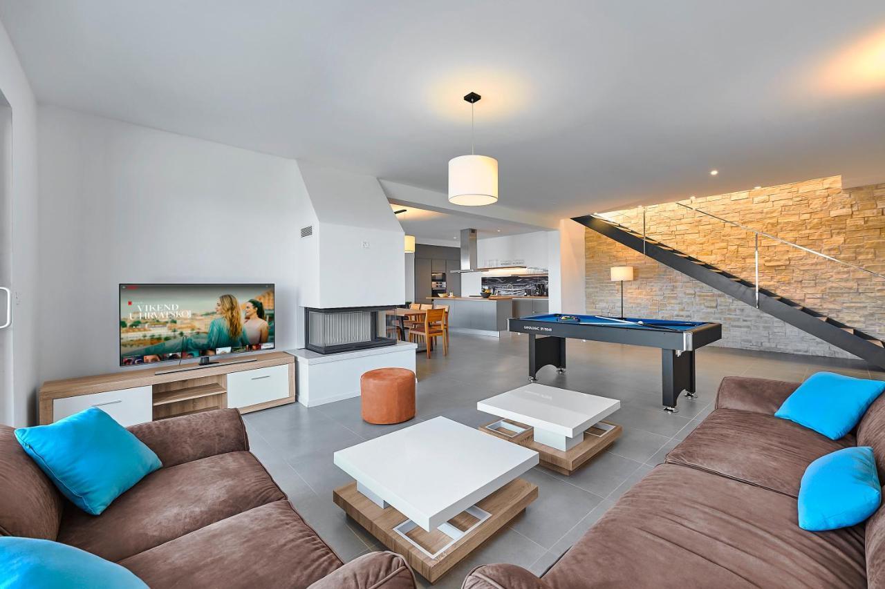 Motovun Villas Luaran gambar