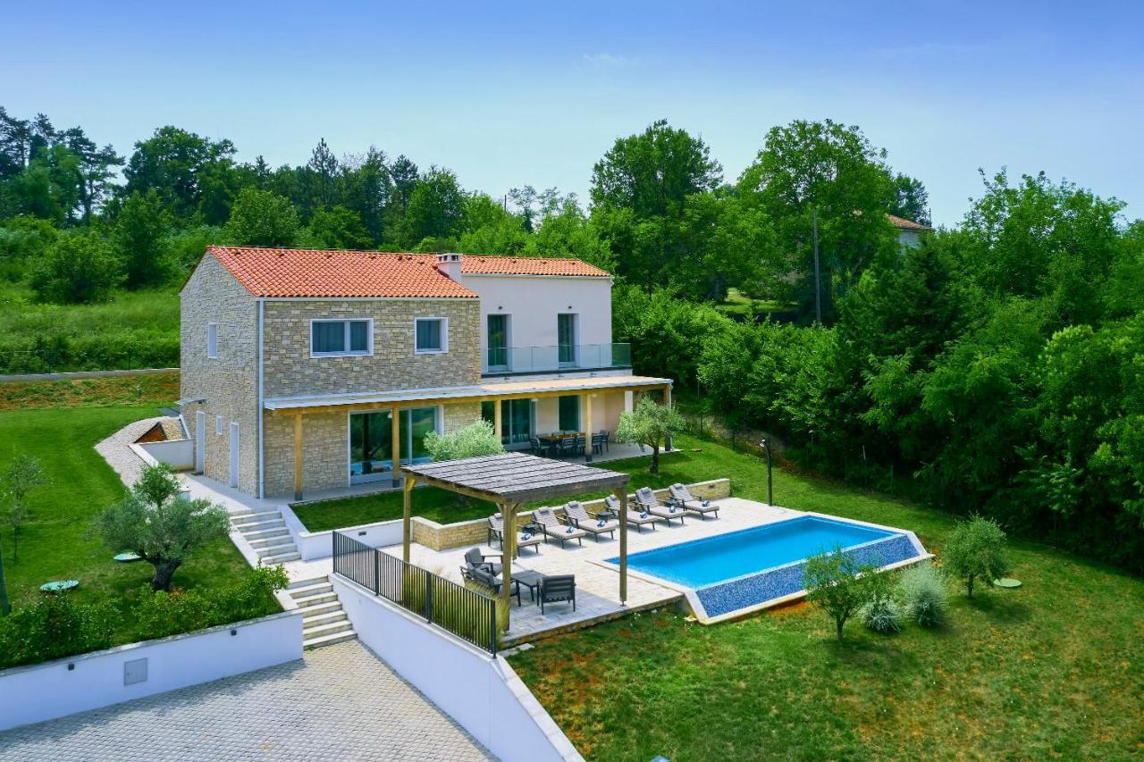 Motovun Villas Luaran gambar