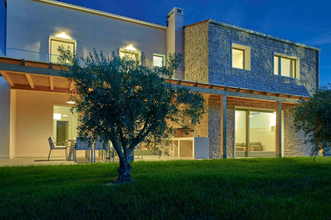 Motovun Villas Luaran gambar