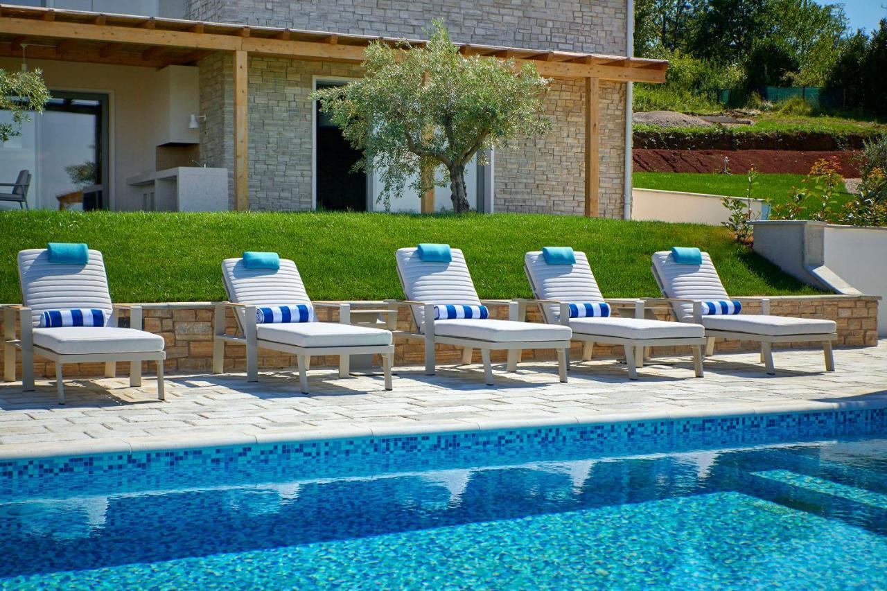 Motovun Villas Luaran gambar