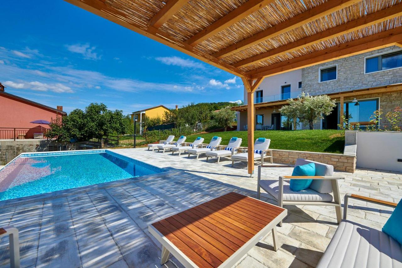 Motovun Villas Luaran gambar