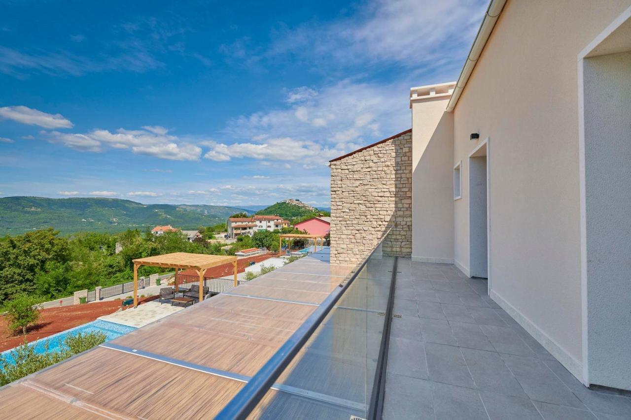 Motovun Villas Luaran gambar