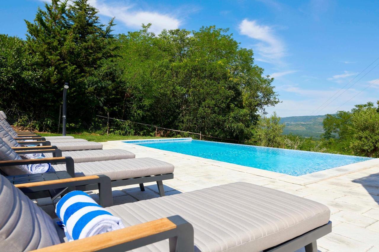 Motovun Villas Luaran gambar