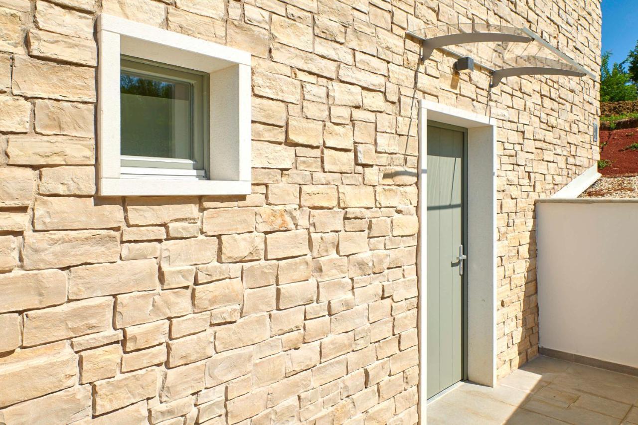 Motovun Villas Luaran gambar