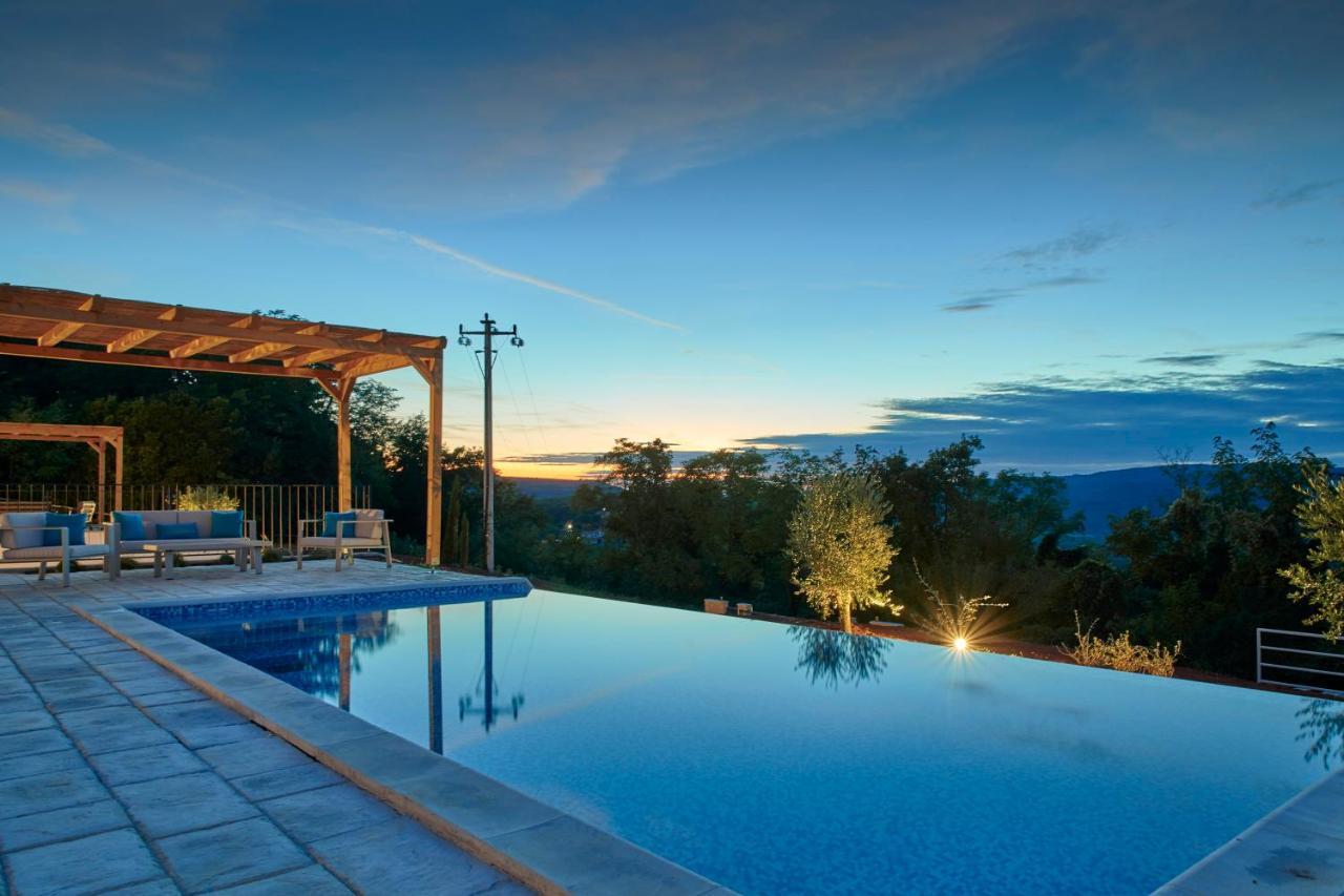 Motovun Villas Luaran gambar